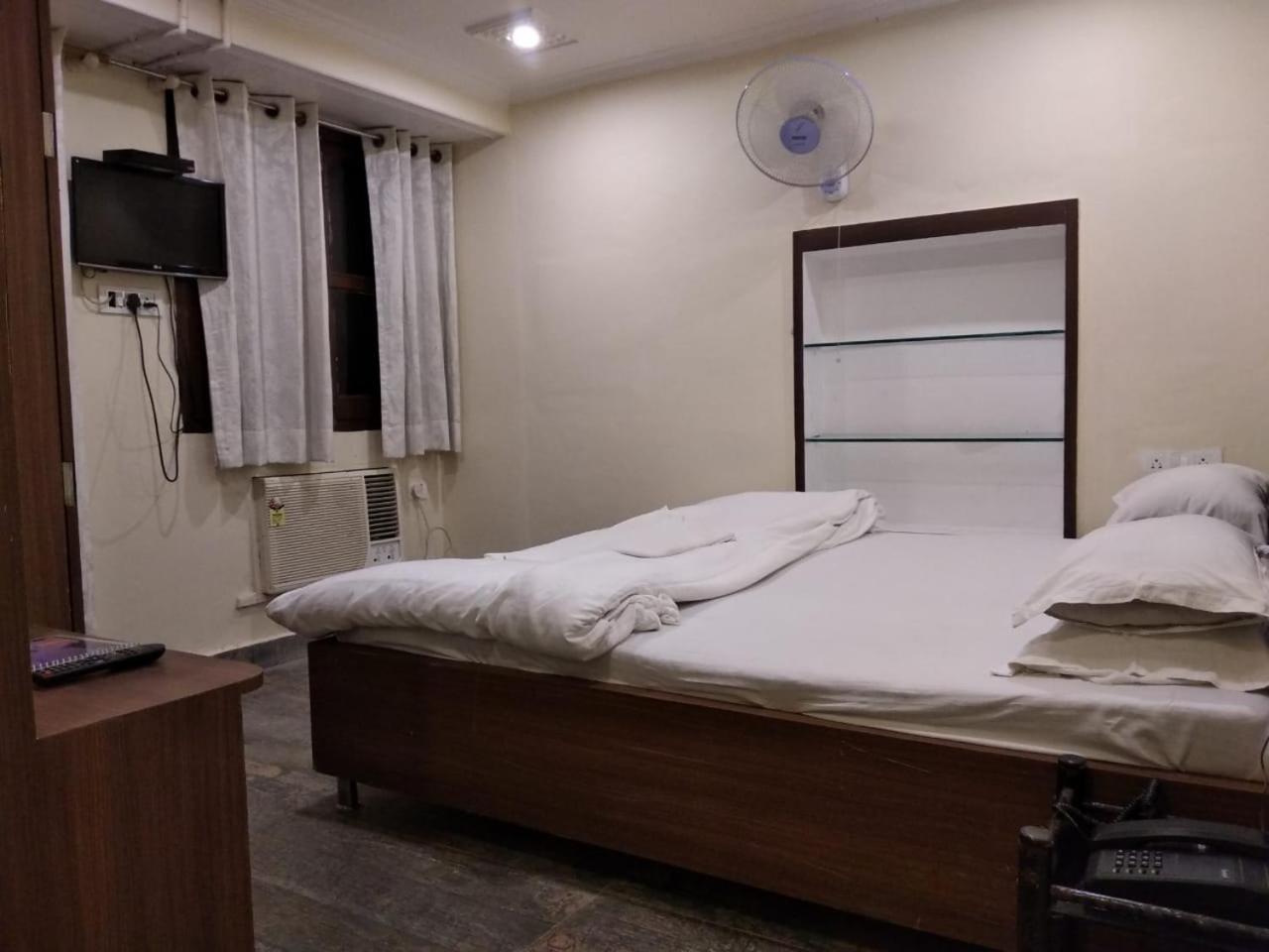 Ajay Guest House Варанаси Экстерьер фото