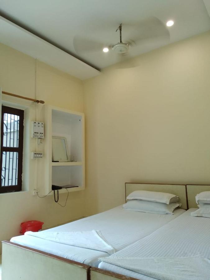 Ajay Guest House Варанаси Экстерьер фото